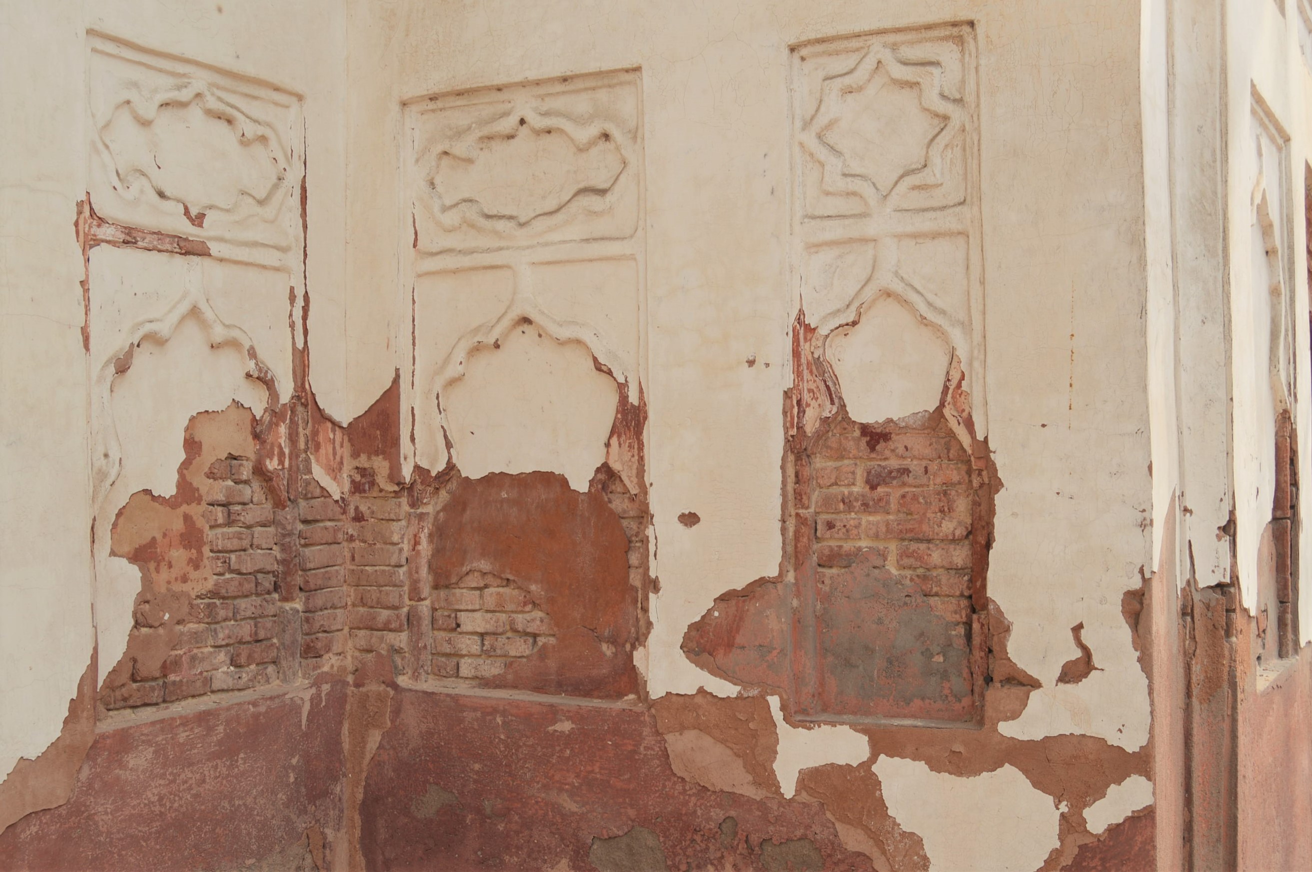 17th Century Lime Stucco on brick